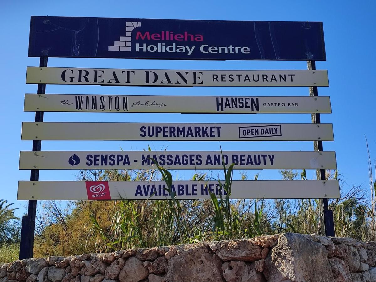 Beachfront With Seaviews Apartment No56 Award Winner Unbeatable Location For Closeness To The Sea Ideal For Guests Looking For Winter Spring And Autumn Breaks In Sunny Malta Also Ideal For Coastal Hikers Mellieħa Esterno foto