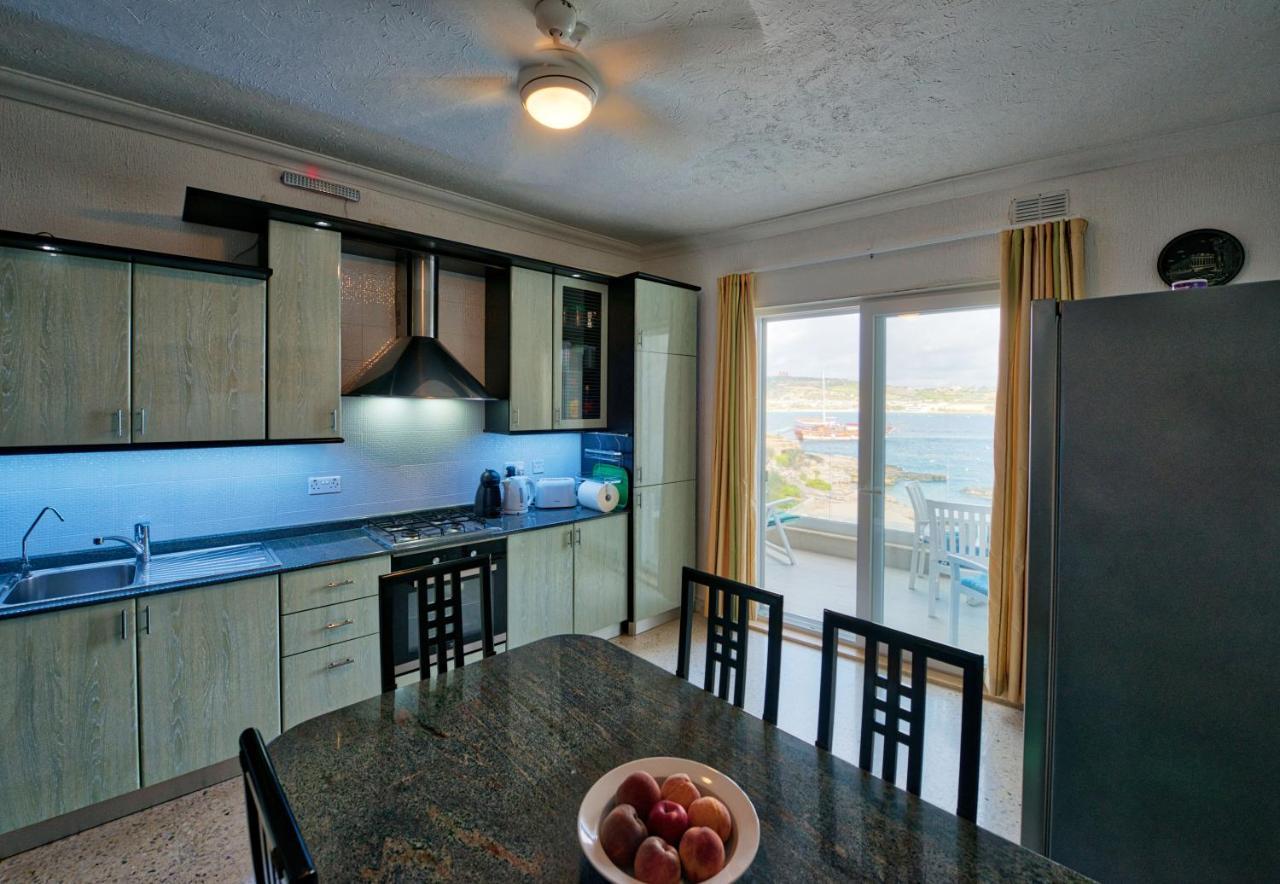 Beachfront With Seaviews Apartment No56 Award Winner Unbeatable Location For Closeness To The Sea Ideal For Guests Looking For Winter Spring And Autumn Breaks In Sunny Malta Also Ideal For Coastal Hikers Mellieħa Esterno foto