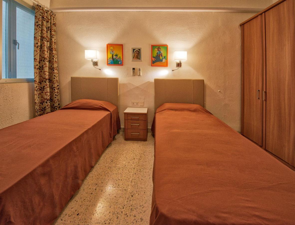 Beachfront With Seaviews Apartment No56 Award Winner Unbeatable Location For Closeness To The Sea Ideal For Guests Looking For Winter Spring And Autumn Breaks In Sunny Malta Also Ideal For Coastal Hikers Mellieħa Esterno foto
