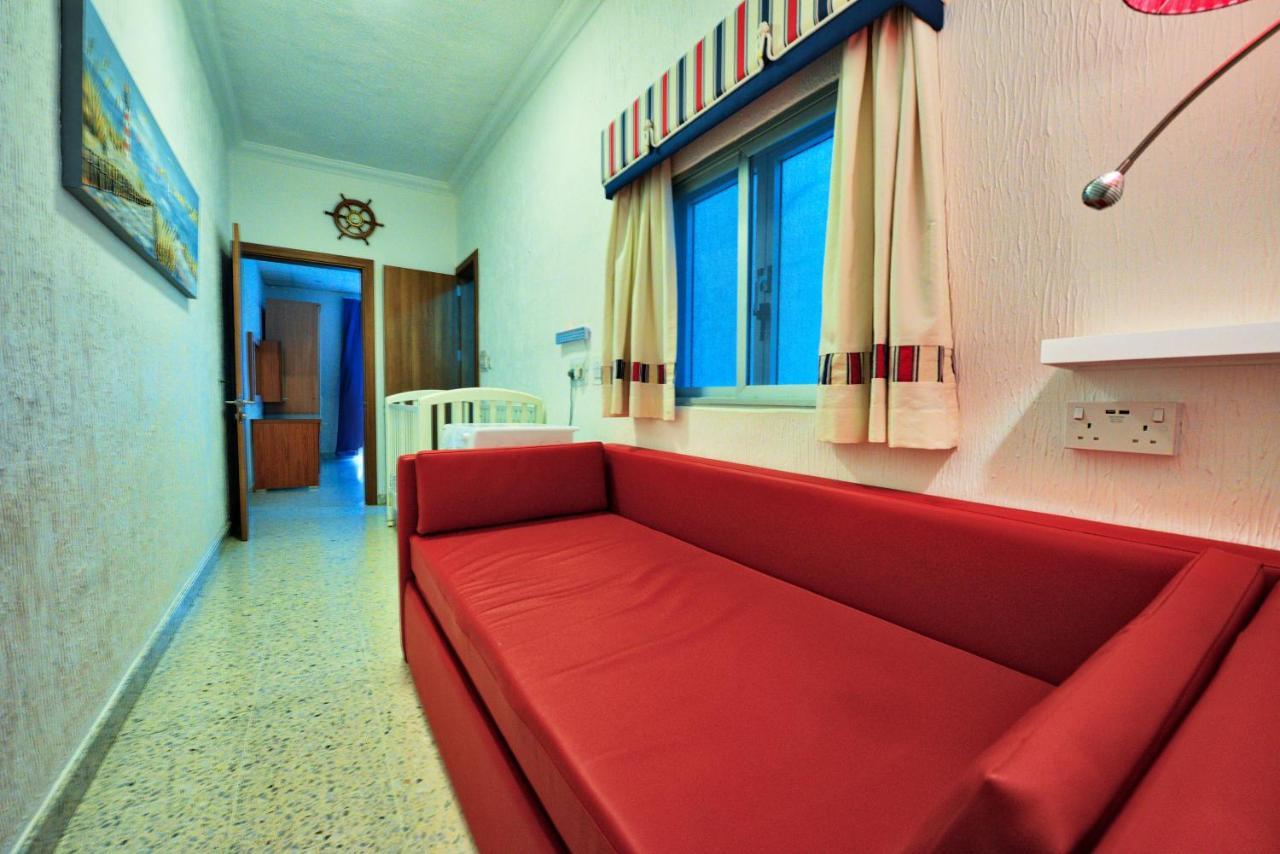 Beachfront With Seaviews Apartment No56 Award Winner Unbeatable Location For Closeness To The Sea Ideal For Guests Looking For Winter Spring And Autumn Breaks In Sunny Malta Also Ideal For Coastal Hikers Mellieħa Esterno foto