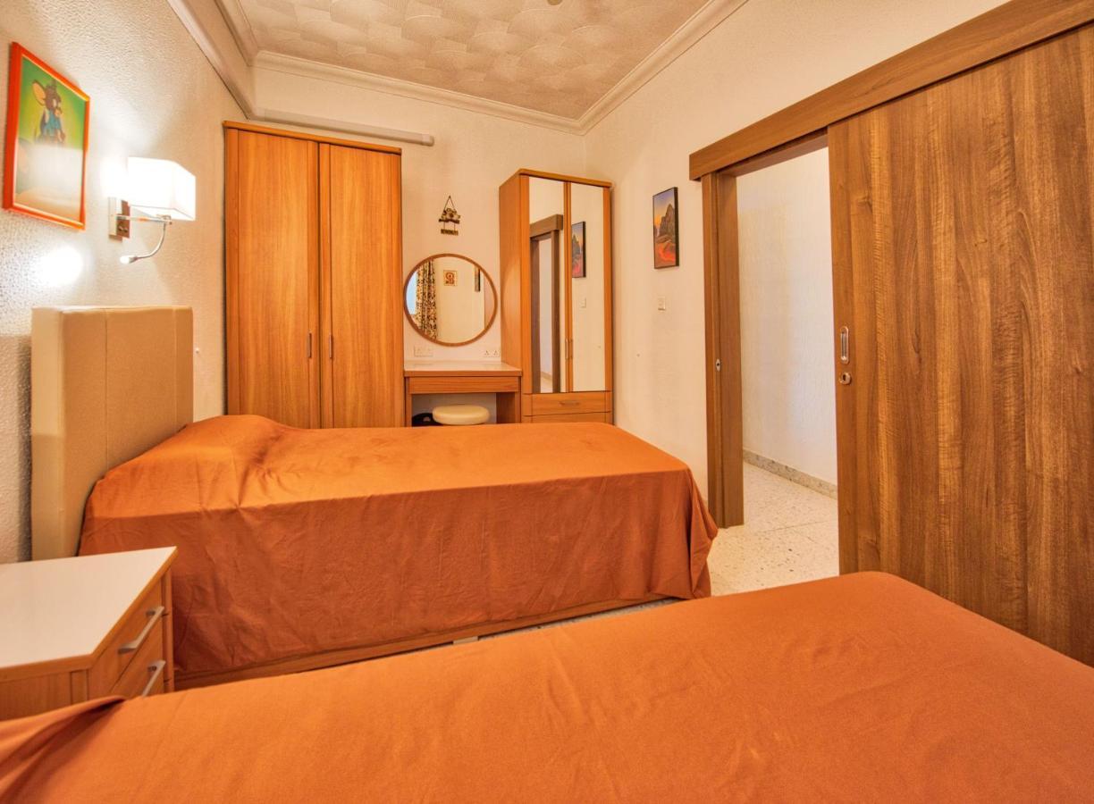 Beachfront With Seaviews Apartment No56 Award Winner Unbeatable Location For Closeness To The Sea Ideal For Guests Looking For Winter Spring And Autumn Breaks In Sunny Malta Also Ideal For Coastal Hikers Mellieħa Esterno foto