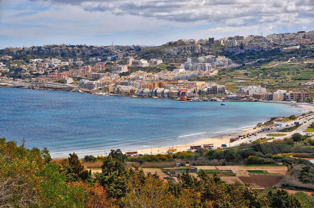 Beachfront With Seaviews Apartment No56 Award Winner Unbeatable Location For Closeness To The Sea Ideal For Guests Looking For Winter Spring And Autumn Breaks In Sunny Malta Also Ideal For Coastal Hikers Mellieħa Esterno foto